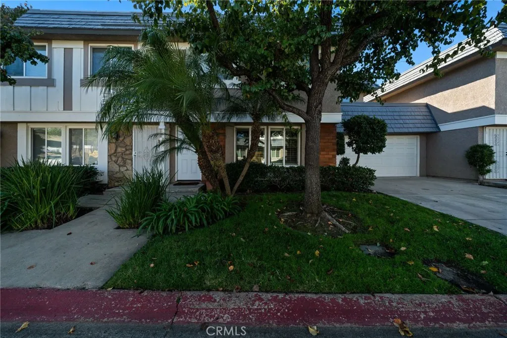 22921 Crol, Lake Forest, California 92630 home-pic-3